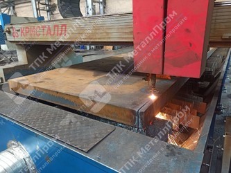 Резка газом металла толщиной 120 мм фото